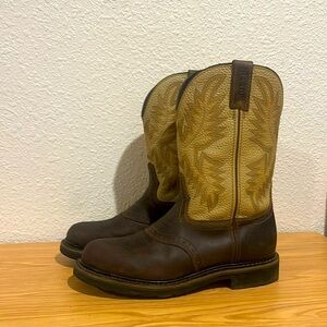 JUSTIN OFFICIAL WORK BOOTS. Worn once. Very good condition.